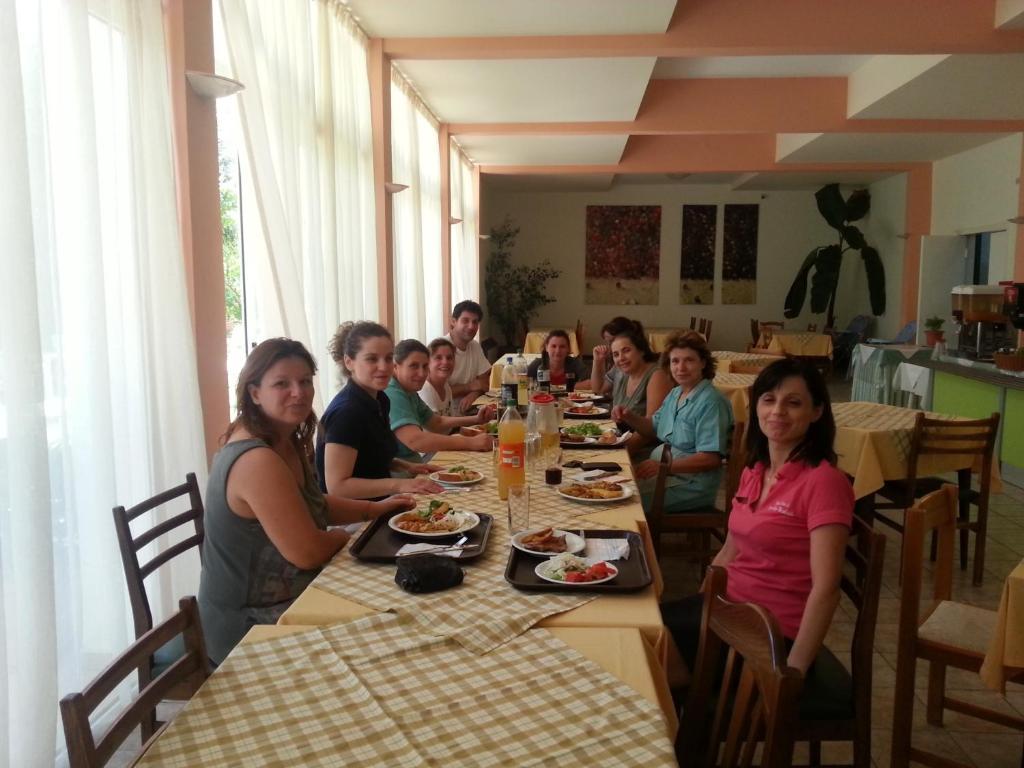 Ipsos Beach Hotel Esterno foto