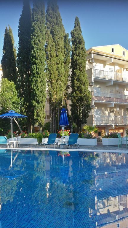 Ipsos Beach Hotel Esterno foto