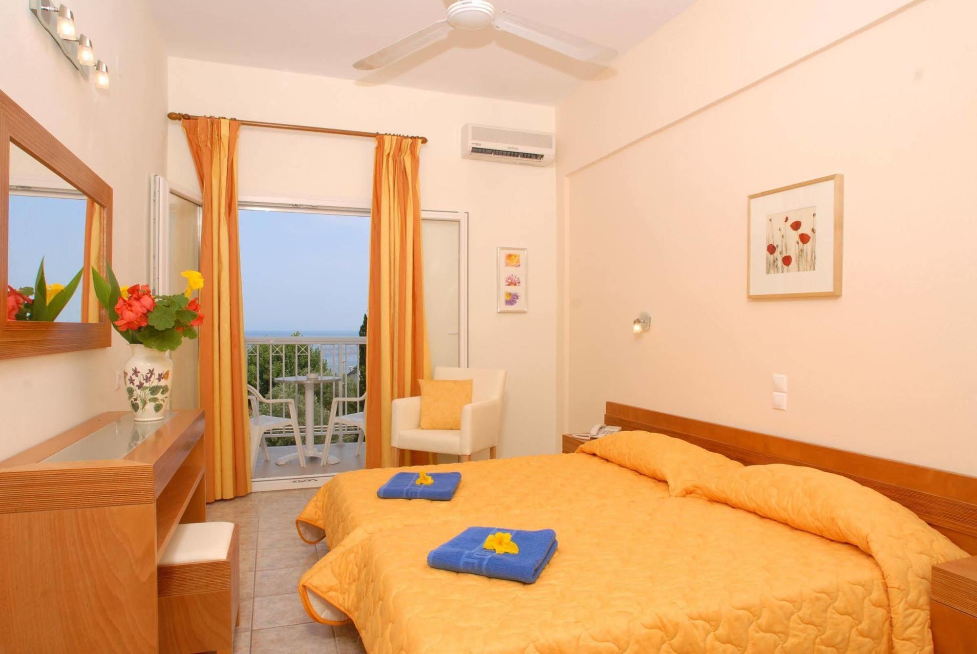 Ipsos Beach Hotel Camera foto