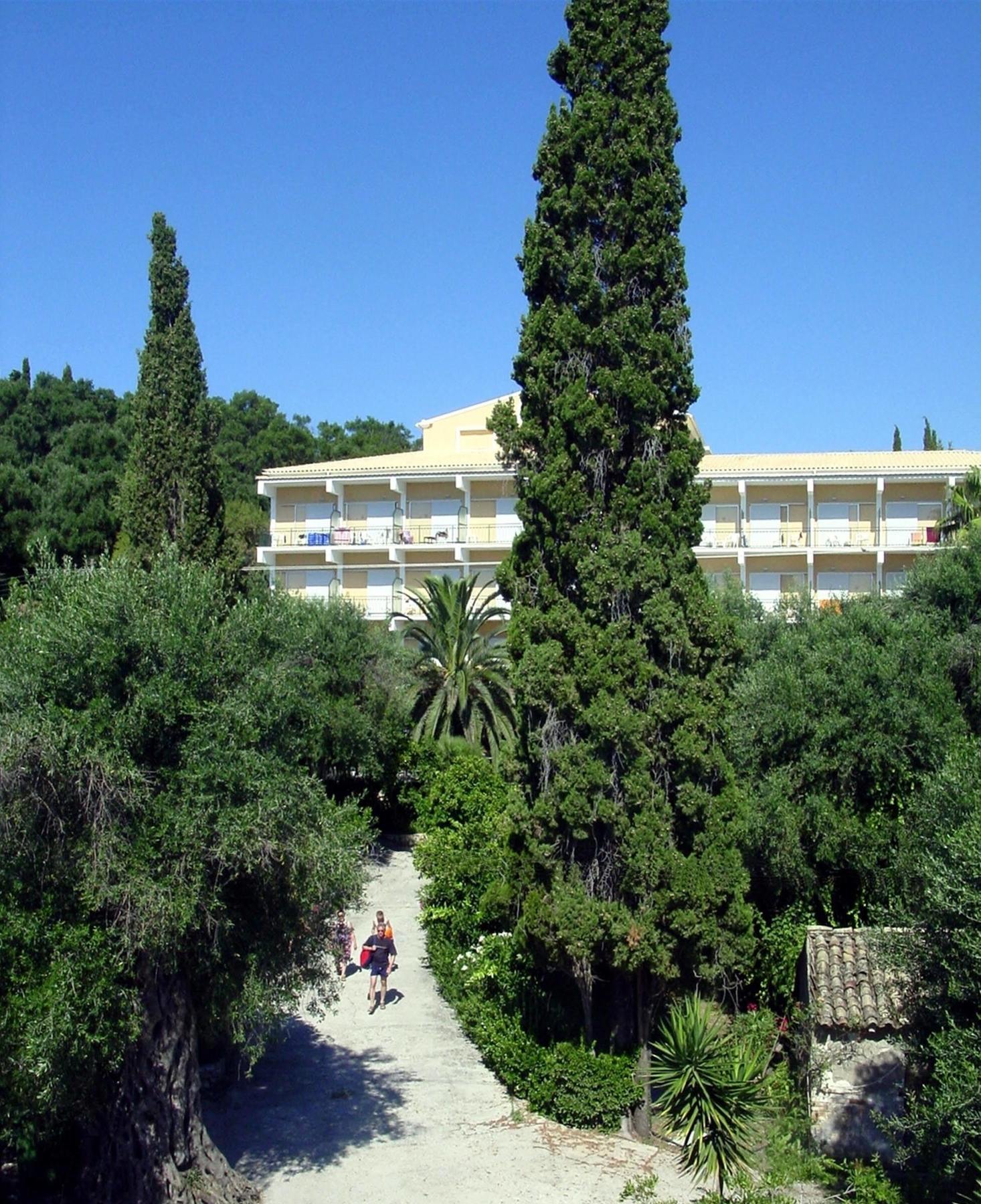 Ipsos Beach Hotel Esterno foto